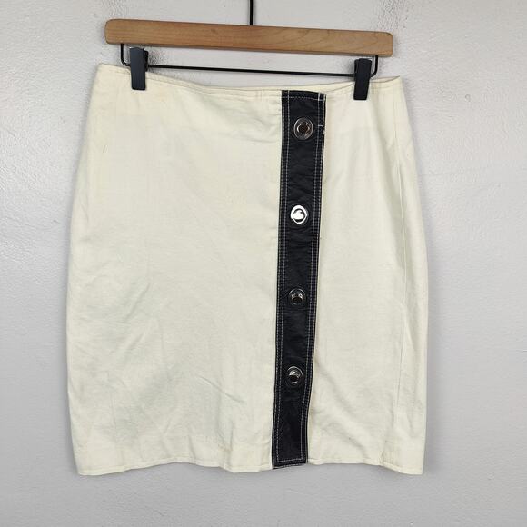 Vintage Y2K Michael Michael Kors Leather Swivel Lock Skirt Womens 6 Cream Preppy - Picture 1 of 11